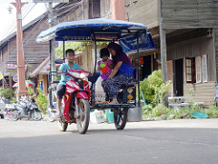 tuk tuk on ko lanta