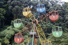 going round in style